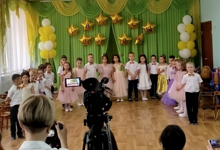 Выпускной бал! Выпускной бал!.